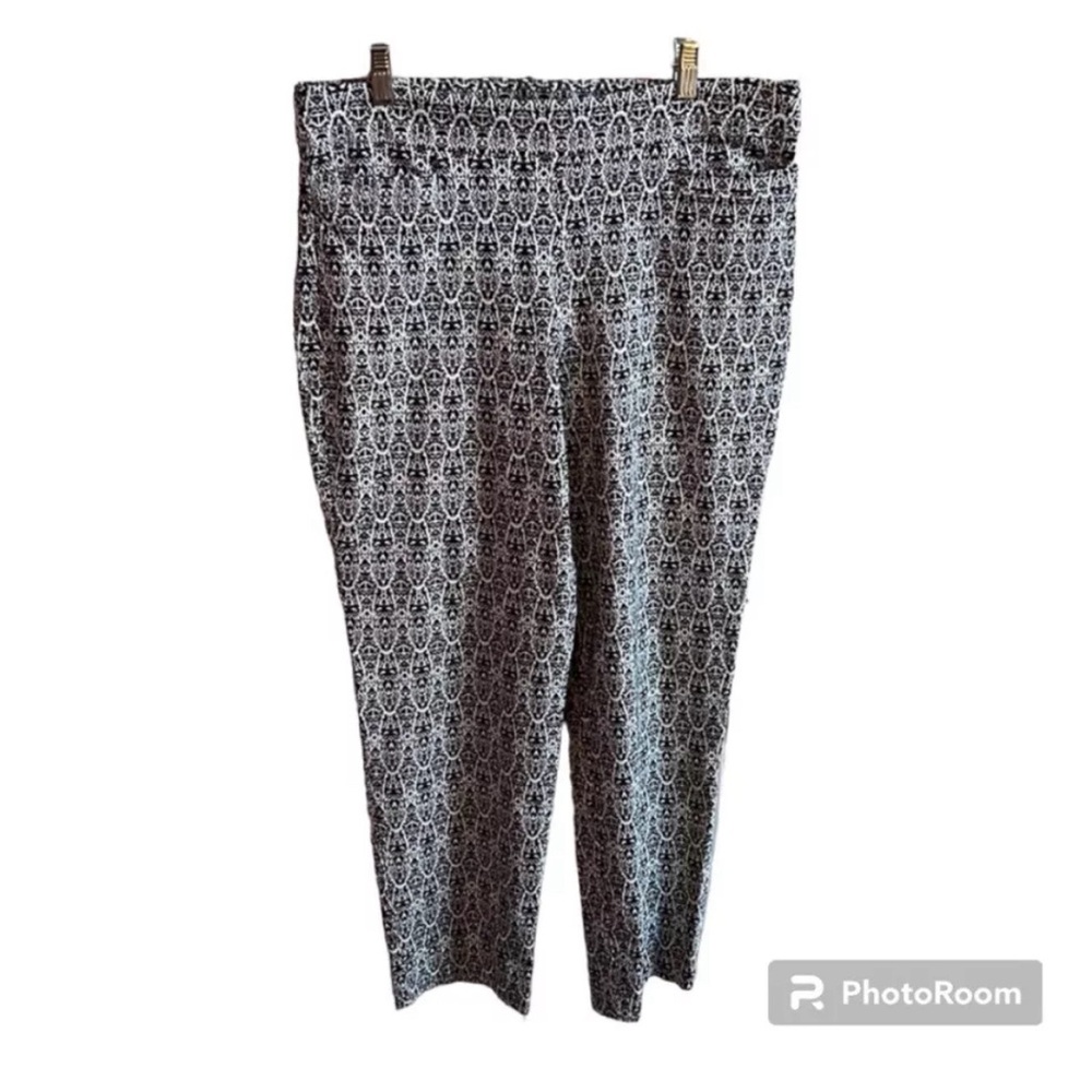 Briggs New York Black and White Geometric Print Stretchy Pants Size 14